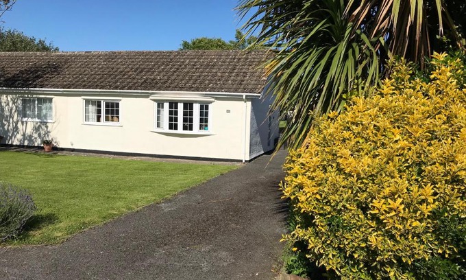 Scurlage Ski Chalet | Number 43 The Gower Holiday Village
