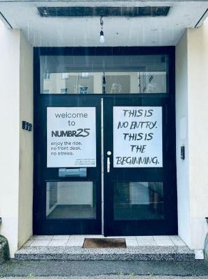 Gries Hotel | NUMBR25 - self service & low budget Hotel