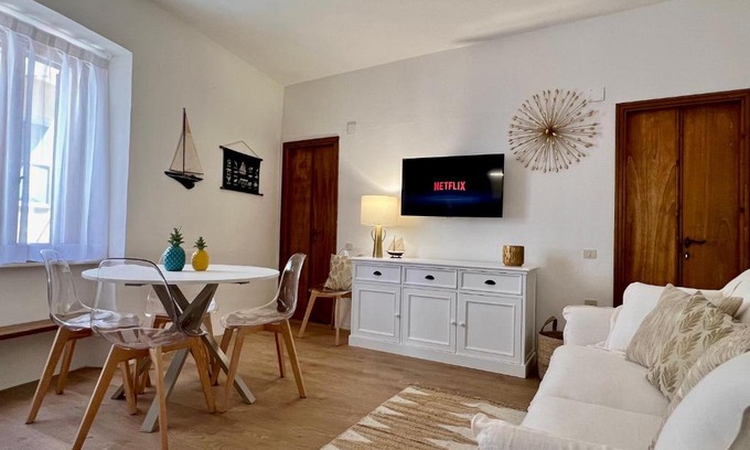 Rio nell'Elba Apartment | NUOVO Luminoso a 100 passi dalla piazza