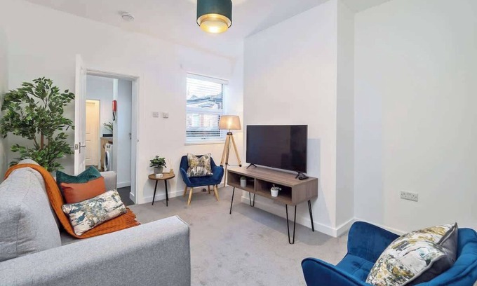 Stoke-on-Trent House | Nursery House Summary