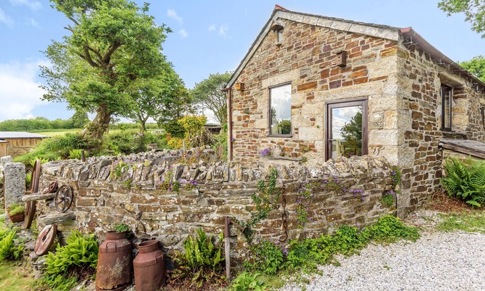 Mount Cottage | Nuthatch Cottage - One Bedroom Cottage, Sleeps 2