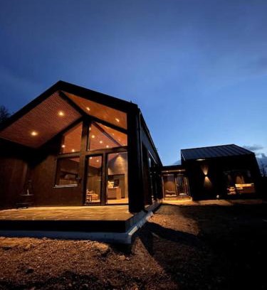 Laukeng Villa | Nybygget arkitekt tegnet Snøhetta i vakker natur