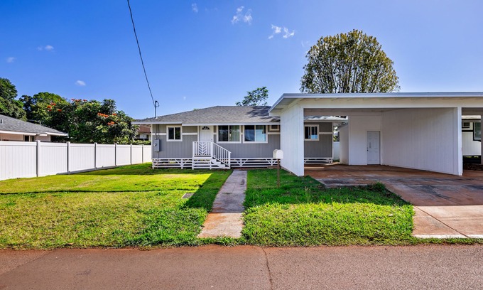 Wahiawa House | Oahu 4BR - Upto 8, A/C, Wi-Fi, Garage + All Access