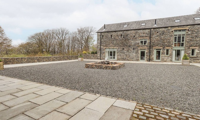 Penny Bridge Cottage | OAK COTTAGE, family friendly, character holiday cottage in Backbarrow