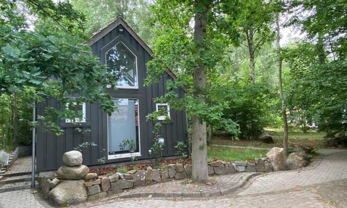 Ronne House | Oak Cottage near Rønne & Beach