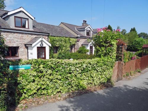 Conwy House | Oakleigh Cottage