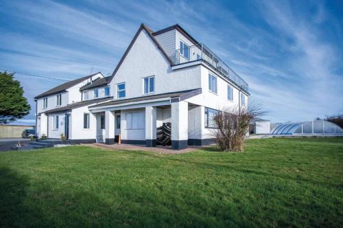 Port-Eynon Apartment | Oasis - 2 Bedroom Apartment - Ocean Breeze