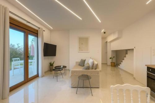 Serres Apartment | Oasis Acropolis Serres With Parking Next to Center