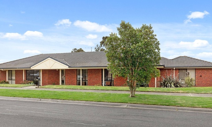 Clifton Springs House | Oasis Springs - Charming home in the heart of Clifton Springs.
