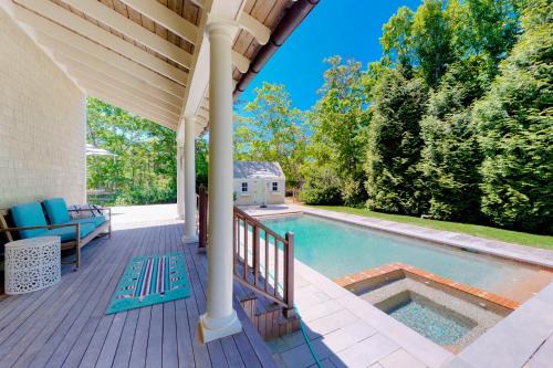 Oak Bluffs House | #OB Pool House