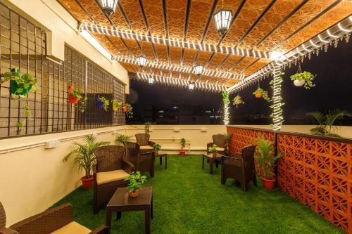 Koramangala 1A Block Apartment | OBS 1BHK with Balcony Koramangala