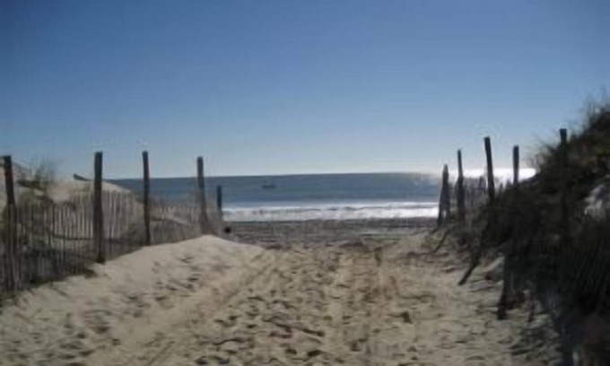Beach Haven Cottage | Ocean block cottage -pet friendly