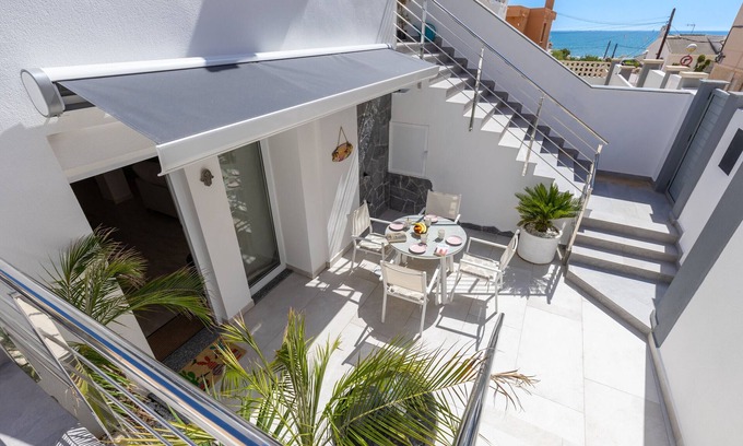 El Moncayo Ski Chalet | Ocean Blue Eyes by Fidalsa