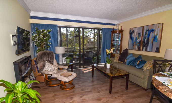 Briarcliffe Acres Condo | Ocean Creek Resort. 1 bedroom 1.5 bath condo. Great amenities and location.