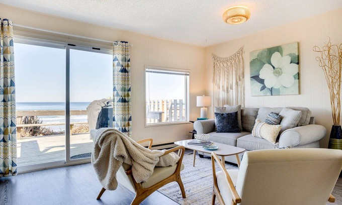 South Beach Condo | Ocean Front Duplex with Views! Dog Friendly! Free Wifi!