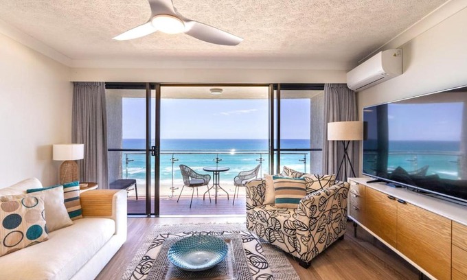 Palm Beach Apartment | Ocean Front Escape on Palm Beach
