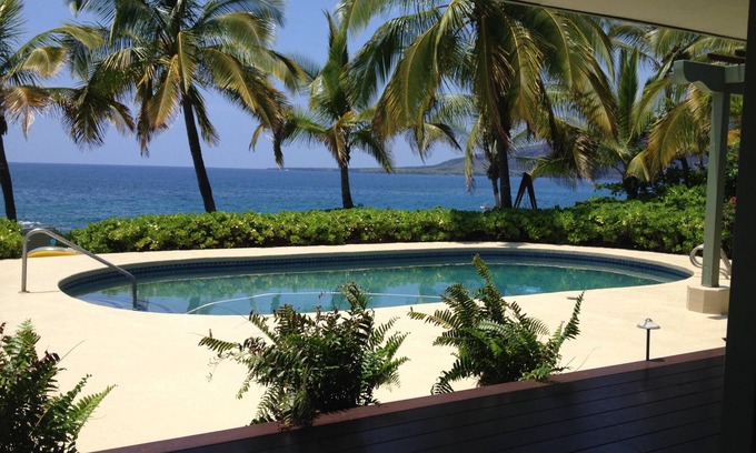 Honaunau-Napoopoo House | Ocean Front Home with Pool and Spectacular Views