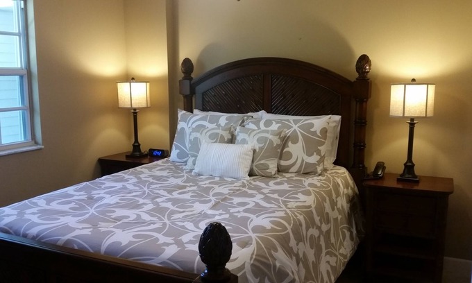 Tavernier Condo | Ocean Front, Marina, Pool/Hot Tub, Private Beach, Bar/Cafe
