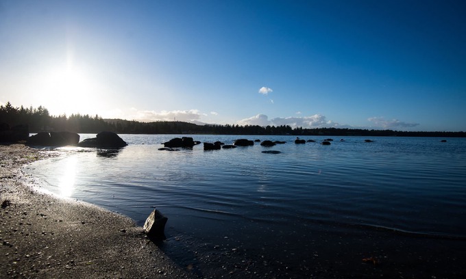 Regional District of Nanaimo Condo | Ocean Tide (Unit A+B) - Waterfront Condo - Sleeps 6 - Pool - Family