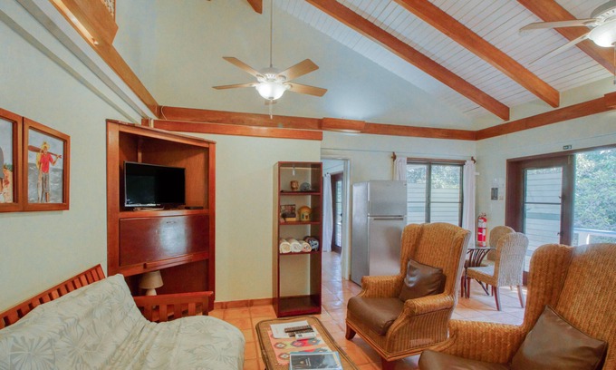Placencia Condo | Ocean view condo with shared pool, WiFi, & central AC - steps to beach