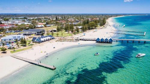 Geographe Apartment | Ocean View Executive Apartment 4