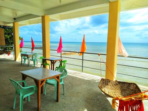Oslob Bed & Breakfast | Ocean View Lodging House