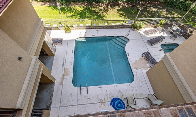 Saint Simons Island Condo | Ocean views and just steps to the beach and community pool.