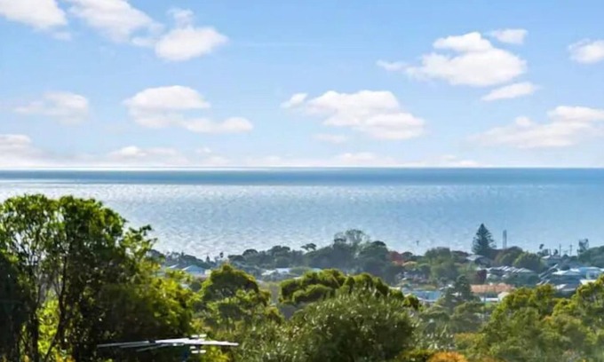 Dromana House | OCEAN VIEWS Serenity by Arthurs seat state park