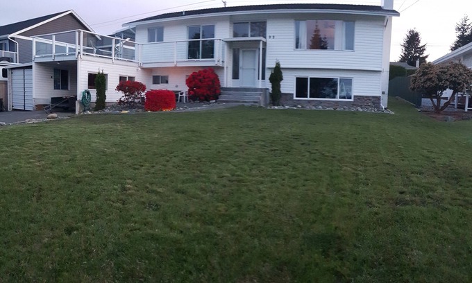 Campbell River House | Ocean Vista