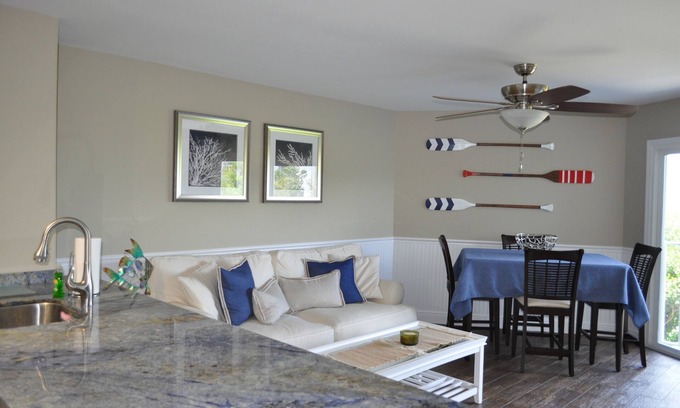 Tavernier Apartment | OCEANFRONT 2 BDRM, 2 BATH APT, KEY LARGO, TAVERNIER