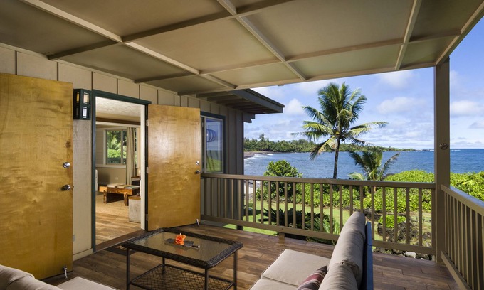 Hana Condo | Oceanfront #3 at Hana Kai Maui - 1 Bedroom Corner Unit 100ʻ from Water!