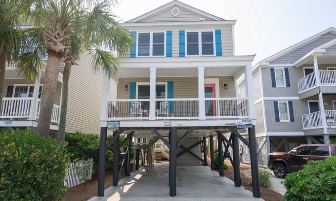 Surfside Beach House | Oceanfront 4 BR Beach House with a Private Pool! Breaking Away