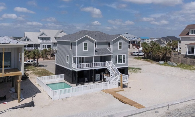 Inlet Harbour House | Oceanfront 7 BR Beach House with Private Pool! - Seas The Day n