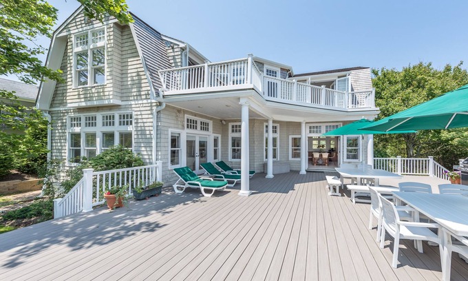 Amagansett Dunes House | Oceanfront Amagansett Gem
