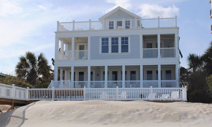 Litchfield by the Sea House | Oceanfront home at Litchfield Beach with private swimming pool and game room with pool table!