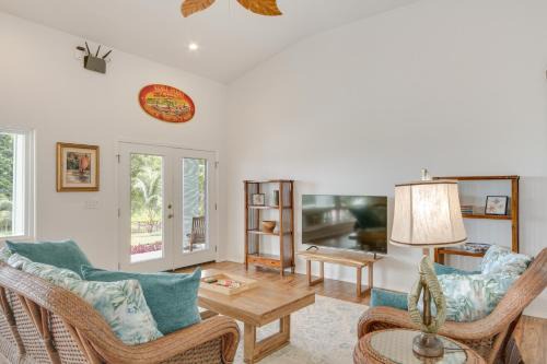 Papaikou House | Oceanfront Home with Pool Access, Views in Papaikou