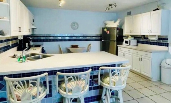 Cocoa Beach Condo | Oceanfront in Cocoa Beach - cute and cozy condo!