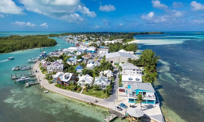 Spanish Wells Apartment | Oceanfront Island Living | Relaxation & Fun