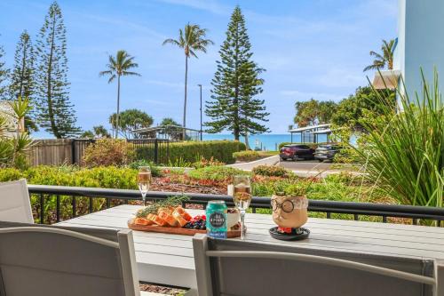 Bargara Apartment | Oceanfront Luxe 3BR
