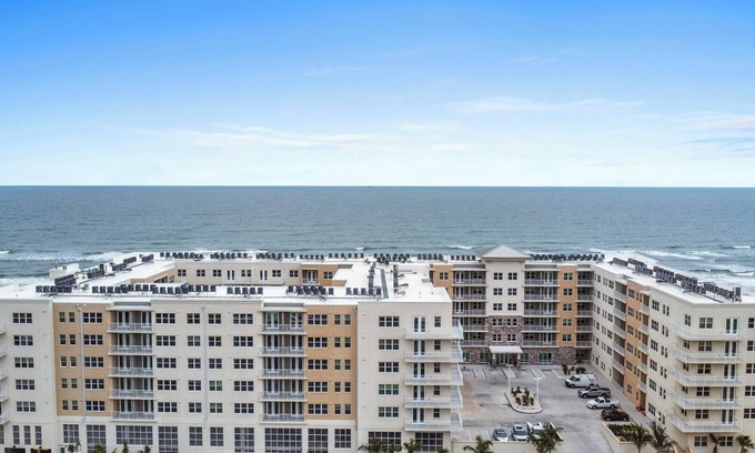 Daytona Beach Condo | Oceanfront Oasis Daytona Beach 1BR/1BA - Ocean View #325