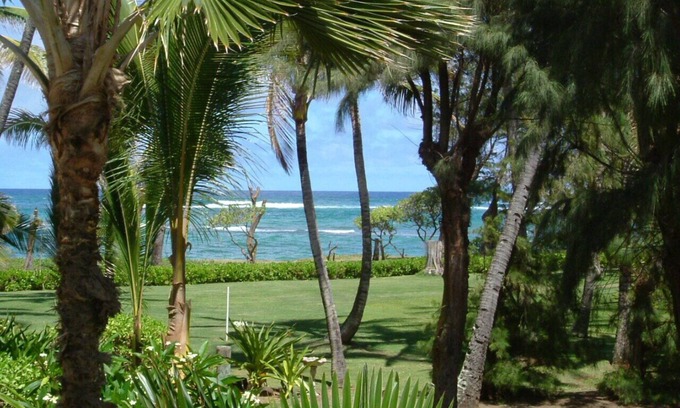 Kapaa House | OCEANFRONT to Walking Path & Beach TVNC #1287