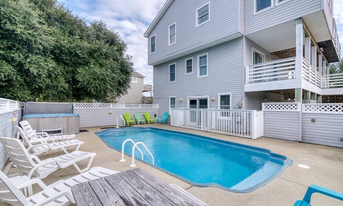 Carolina Dunes House | Oceanside home in Duck w/private pool & hot tub!