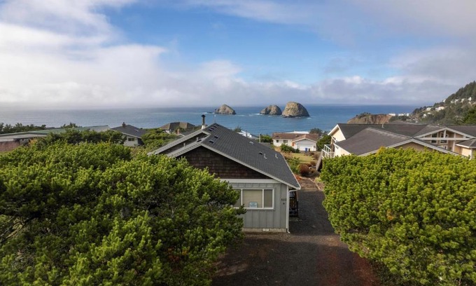 Oceanside House | Oceanside Vista