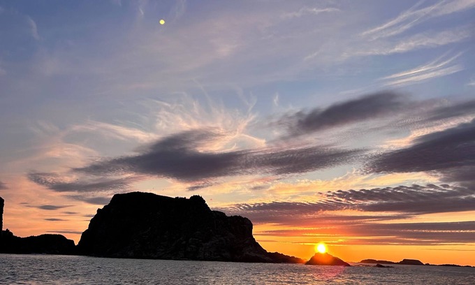 Twillingate House | Oceanview Beachfront Two Bedroom Home with Large Outdoor Patio in Twillingate NL