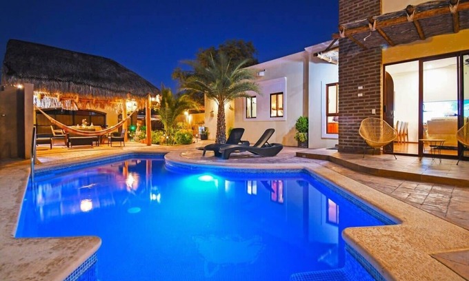 El Manglito House | Oceanview Rooftop, Private Pool, Game Room & Bar
