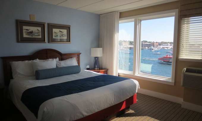 The Point Resort | October Newport Inn on Long Wharf, Waterfront Unit