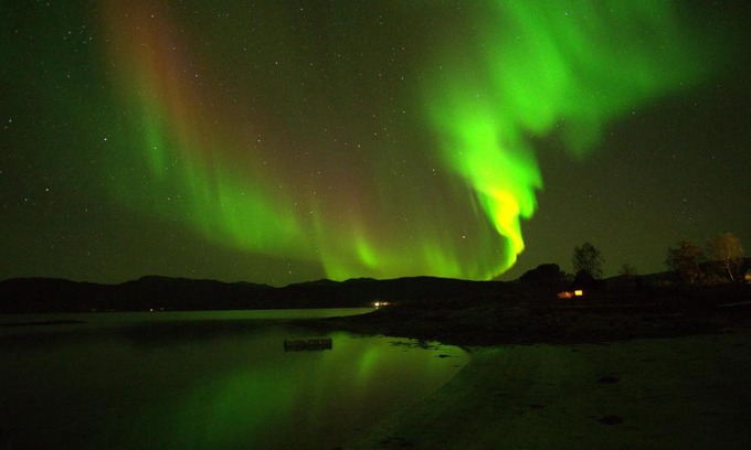 Trany House | Off-the-grid cabin on the island of Senja in northern Norway