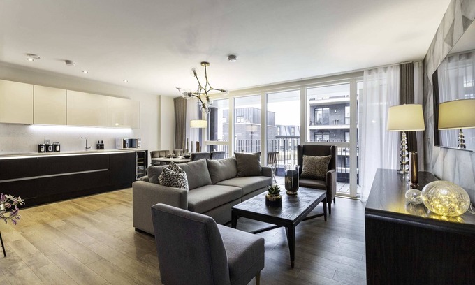 Stratford Apartment | Offer - Showroom Splendour, Luxe London Elegance