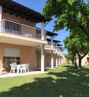 San Benedetto di Lugana Apartment | Ohana Apartments Camping Tiglio