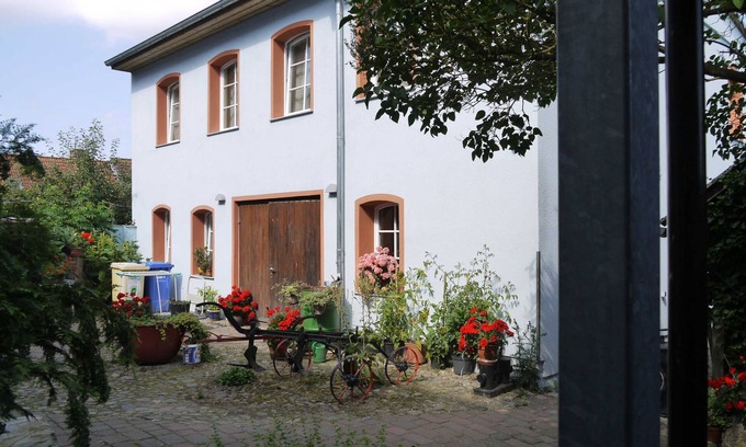 Lassan Cottage | Old carpentry - double room (28) on the top floor, front building - apartments and rooms in the old